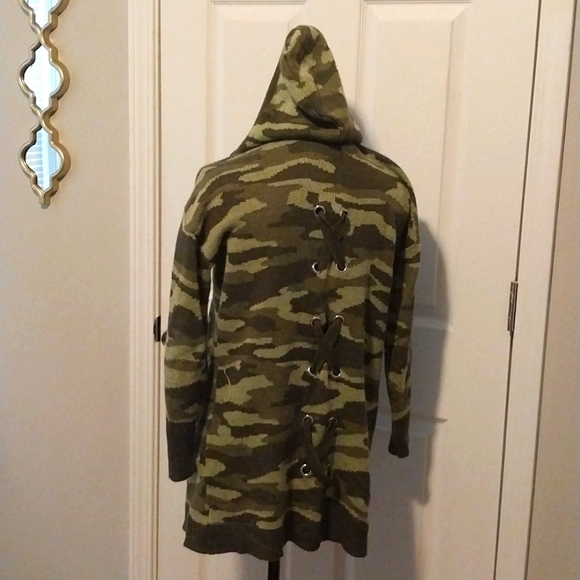Camouflage green hooded sweater - Picture 3 of 4